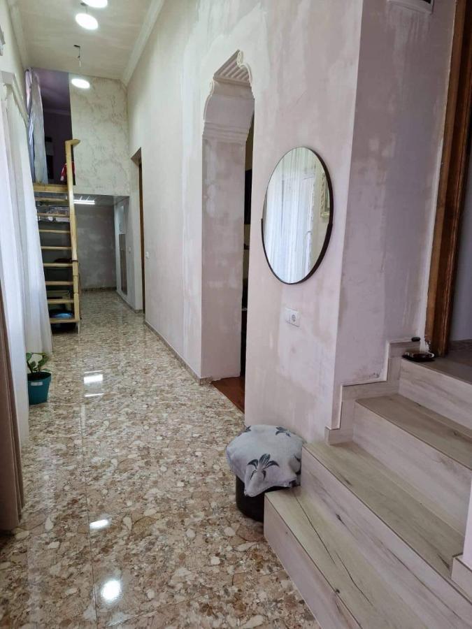 Apartment In Батуми Екстериор снимка