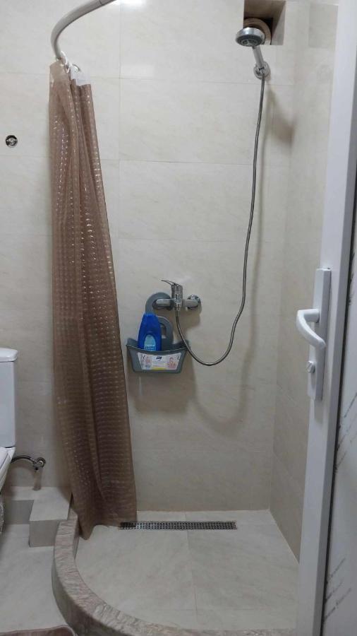 Apartment In Батуми Екстериор снимка